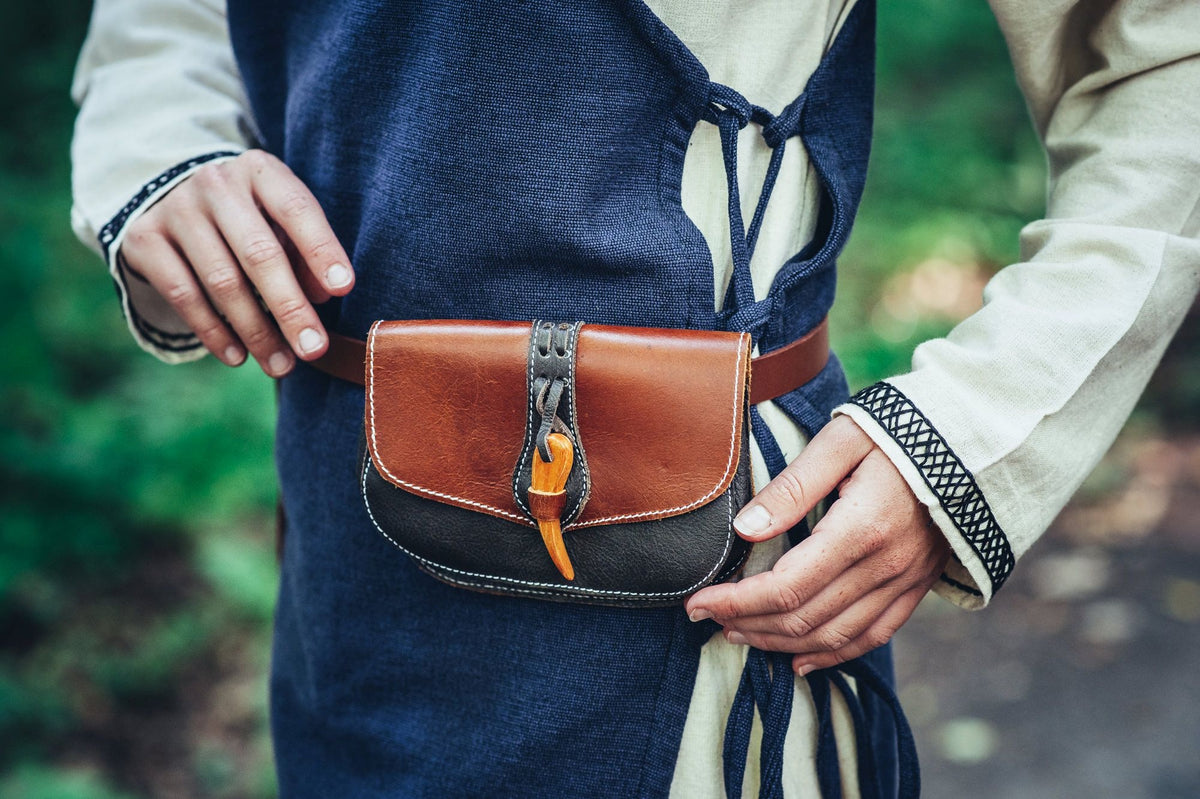 Bag Beocca with wooden button