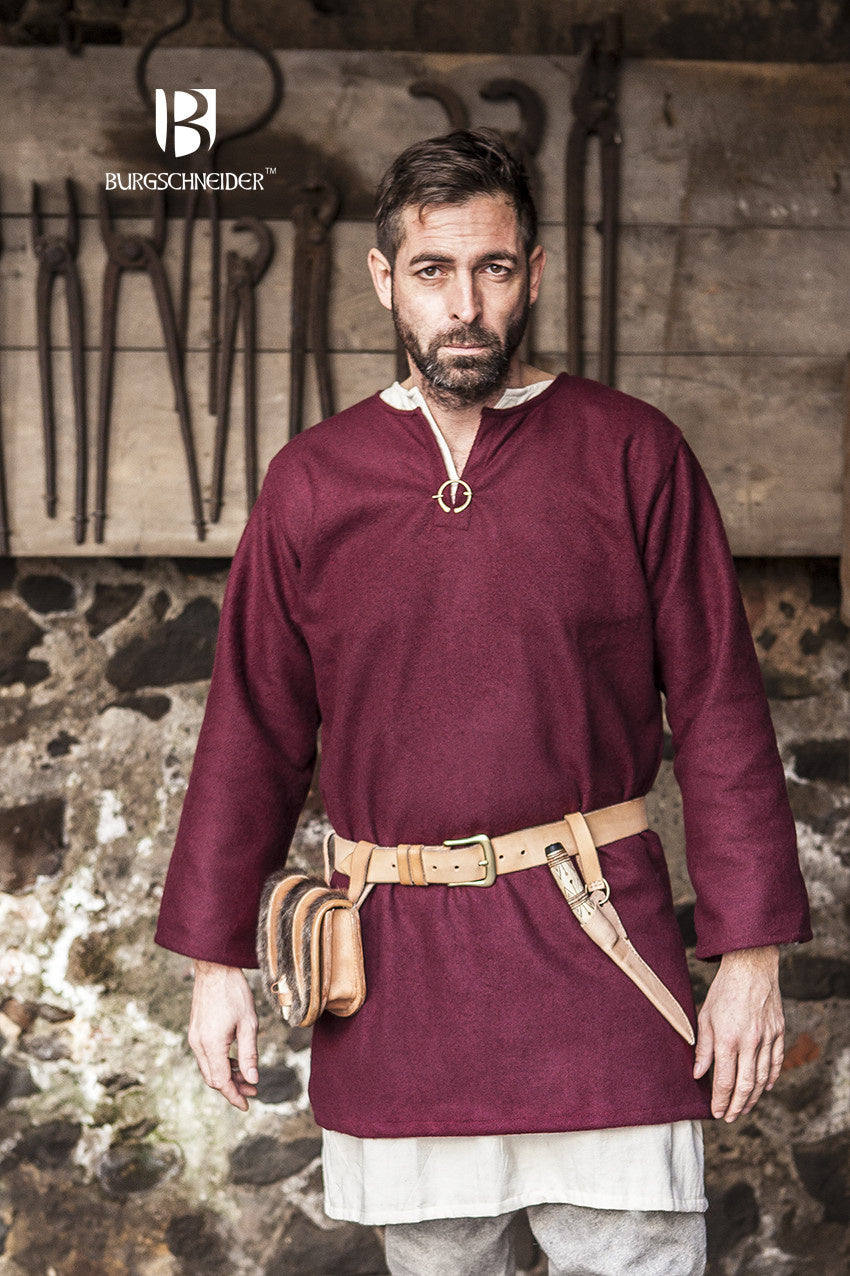 Viking tunic Lodin, red, wool blend