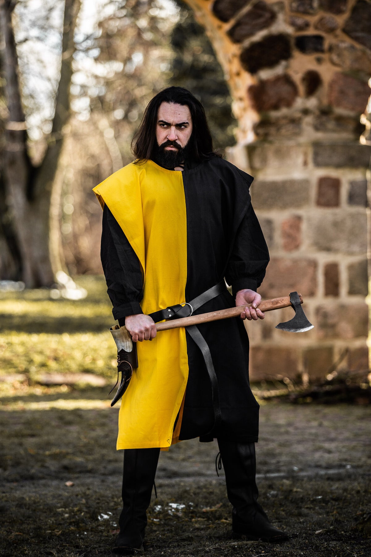 Surcoat men, black-yellow