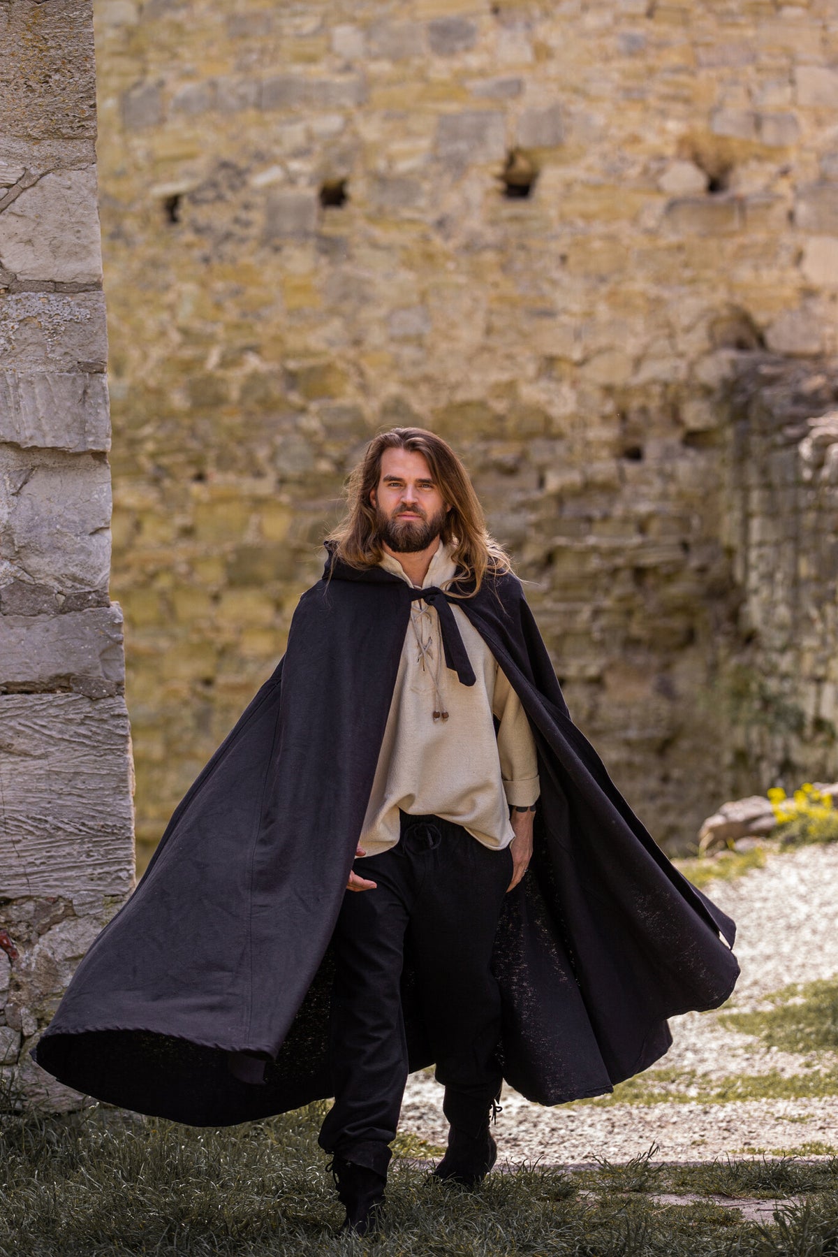 Medieval cloak Karen black, wool mix