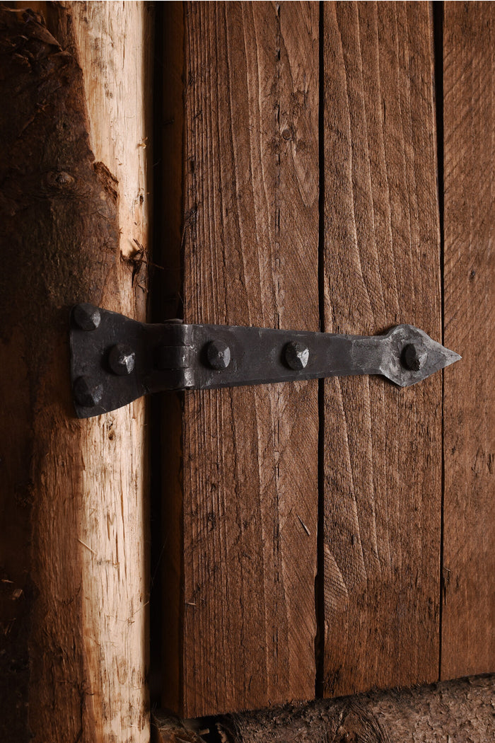 Historical hinge