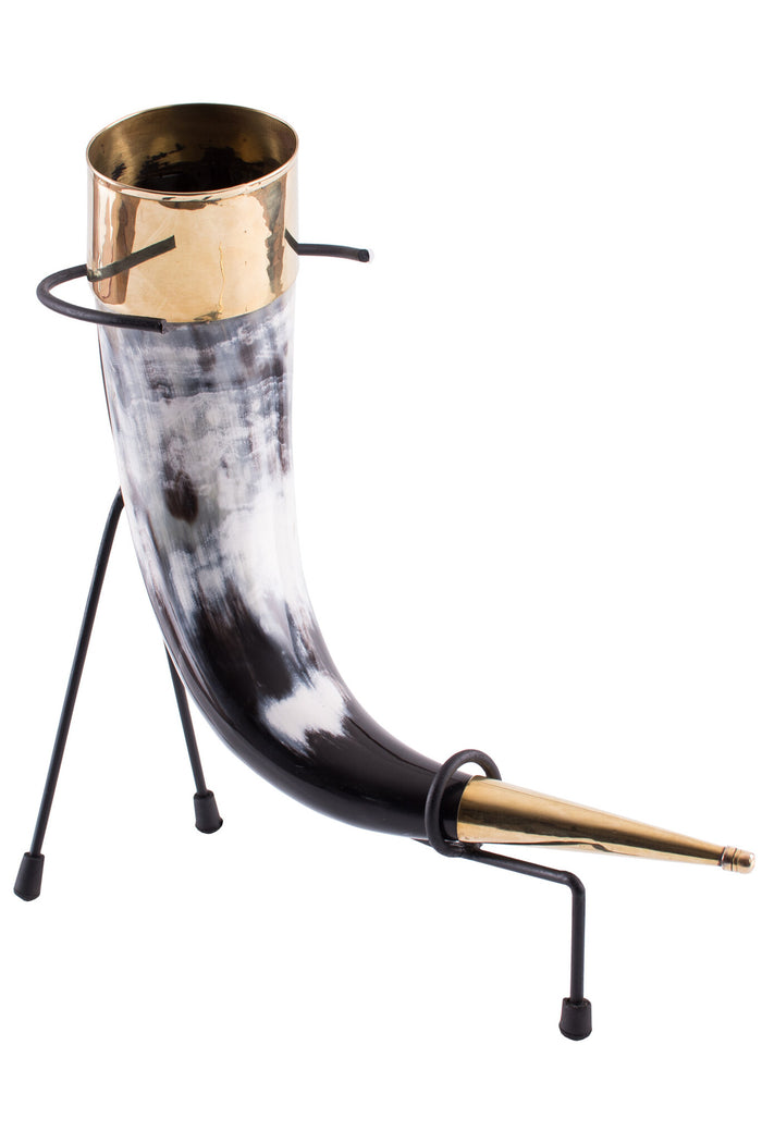 Decorated drinkinghorn with stand, 200-300 ml