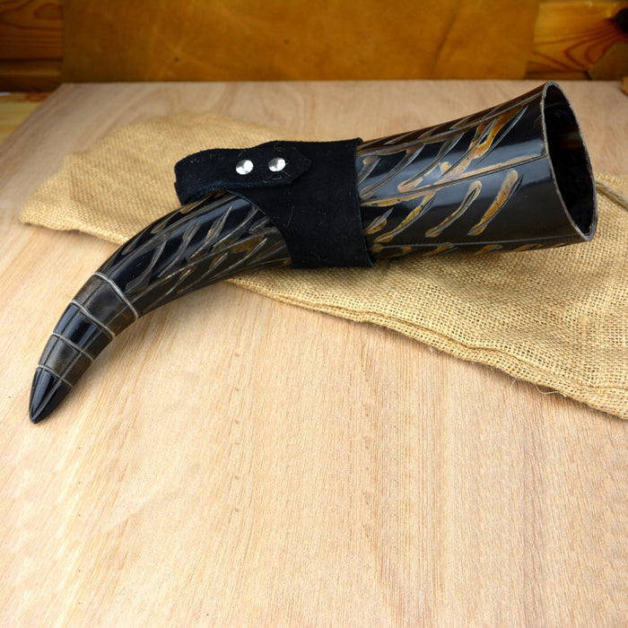Drinking horn Gorm with leather holder, 300-500 ml