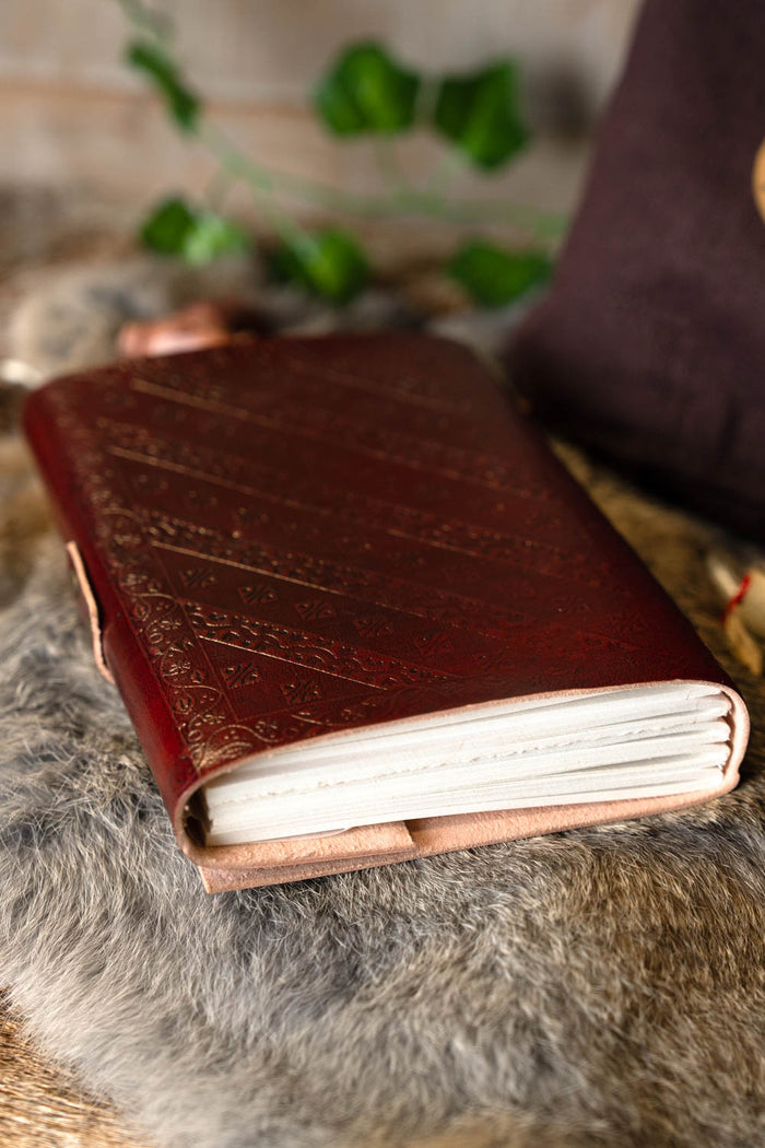 Leather book Yggdrasil with lock