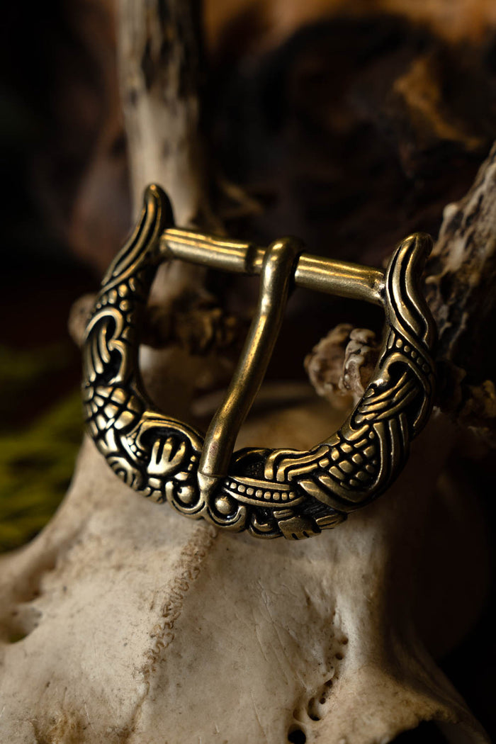 Borre-Jellinge style buckle gripping-beast