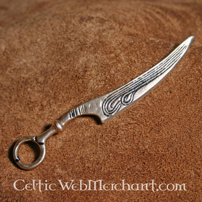 Bronze age woman knife, semi-sharp