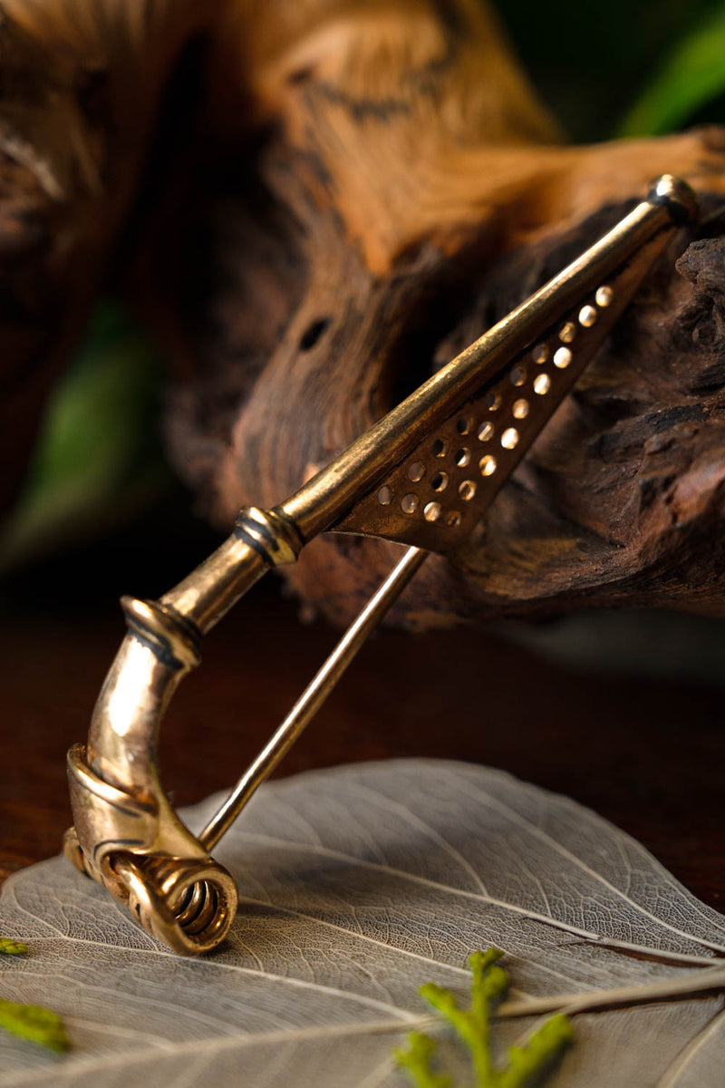 Fibula germanica ad arco I secolo d.C., bronzo