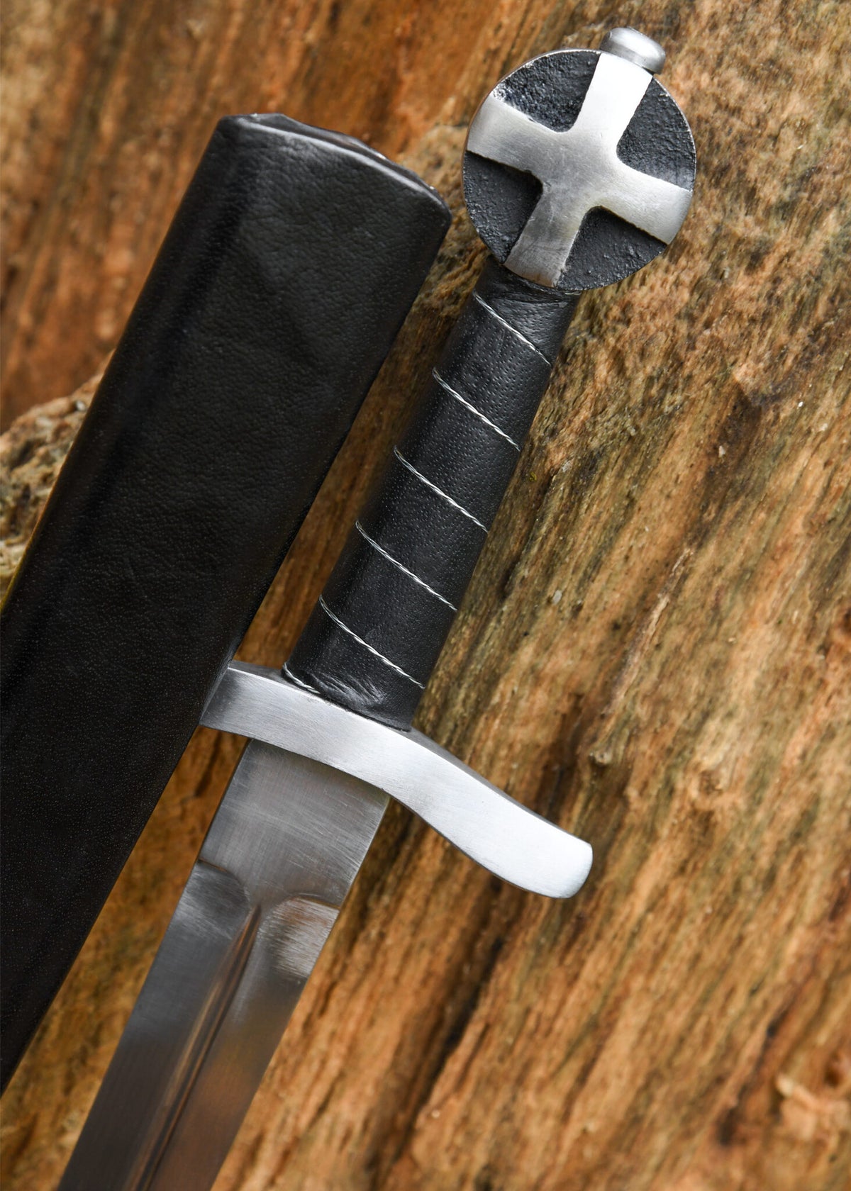 Crusader dagger Jerusalem, semi-sharp