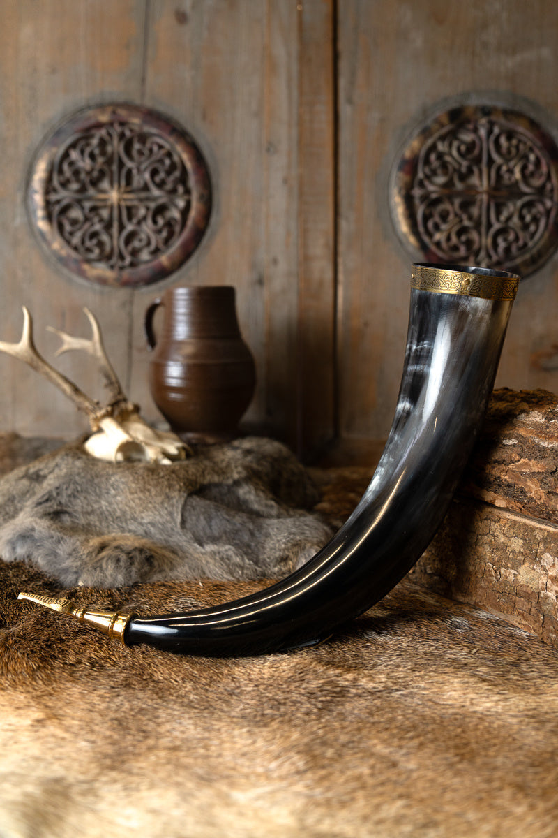 Drinking horn Odin with leather holder, 300-500 ml
