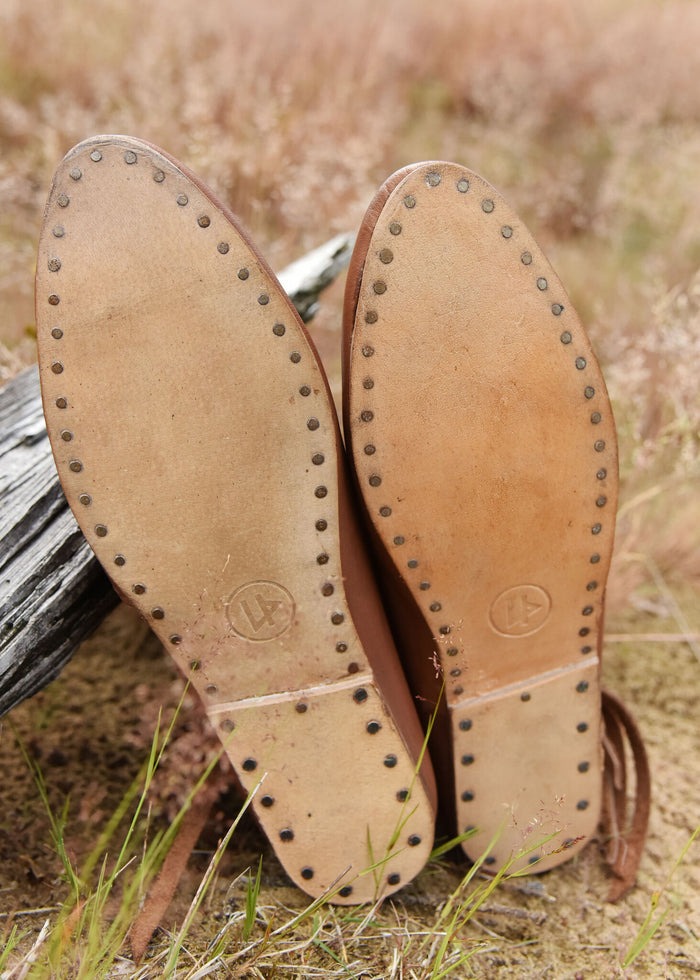 Viking shoes Jorvik with nails, light brown