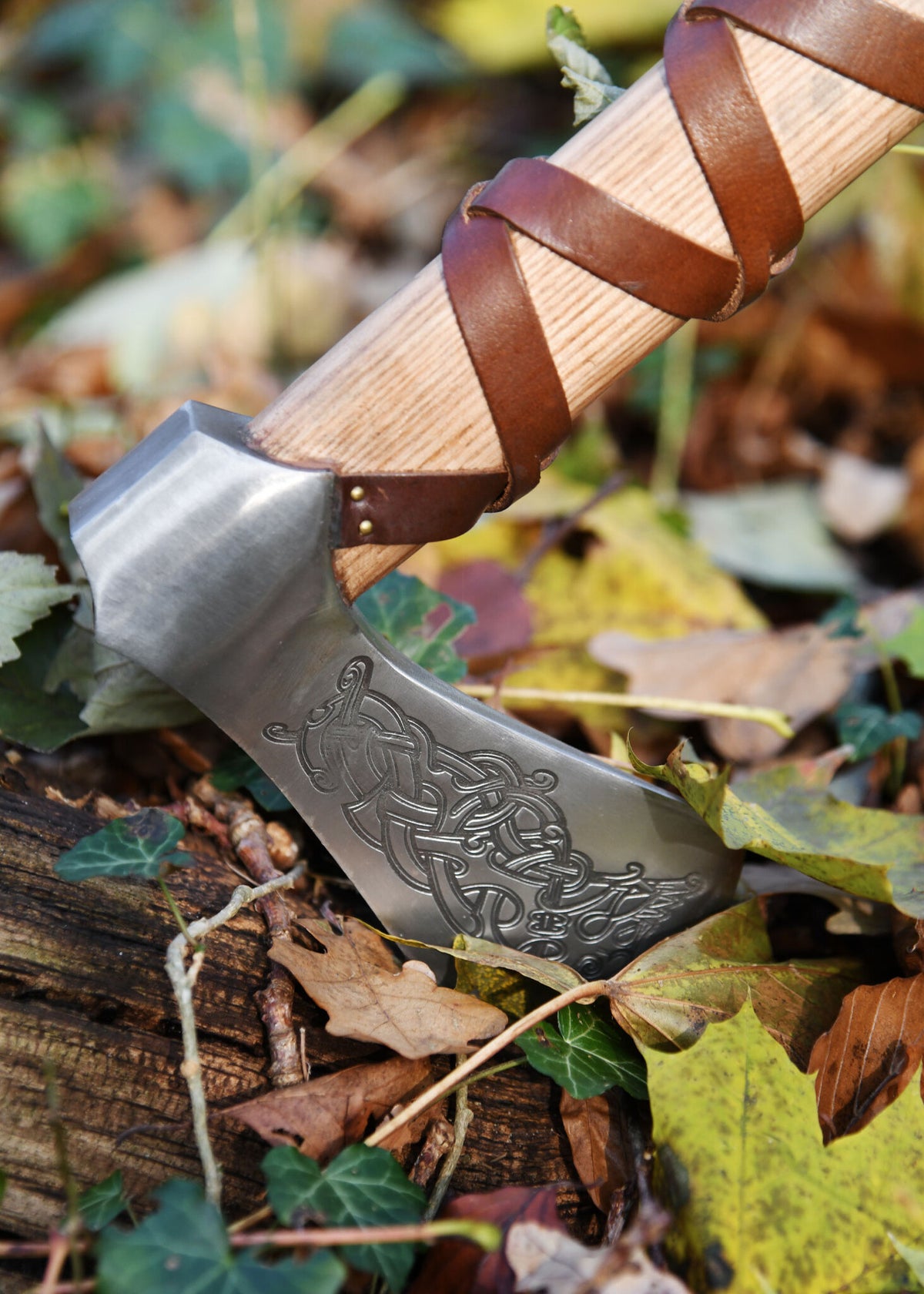 Viking axe, type L, engraved, semi-sharp