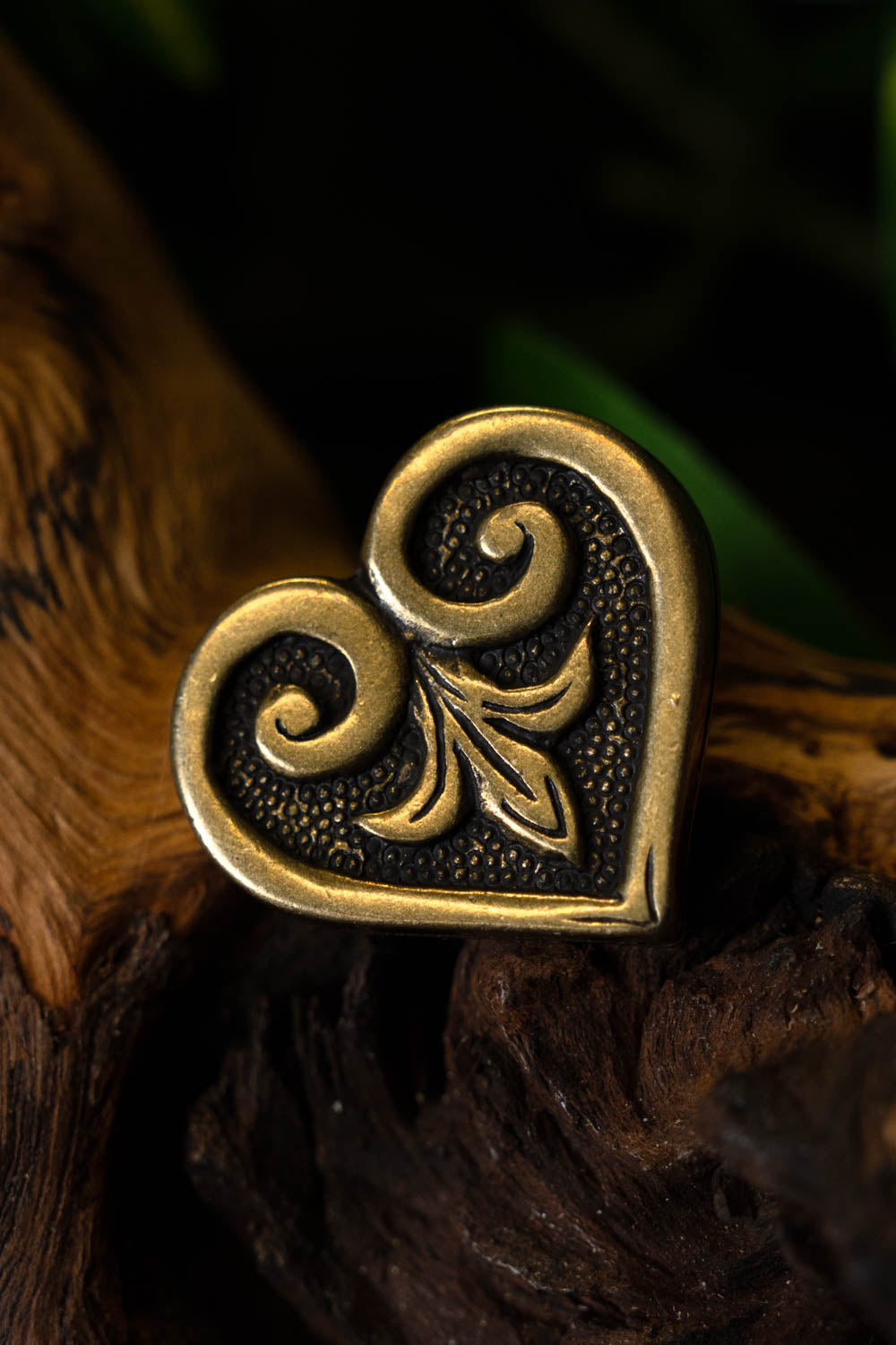 Heart-shaped Viking belt fitting