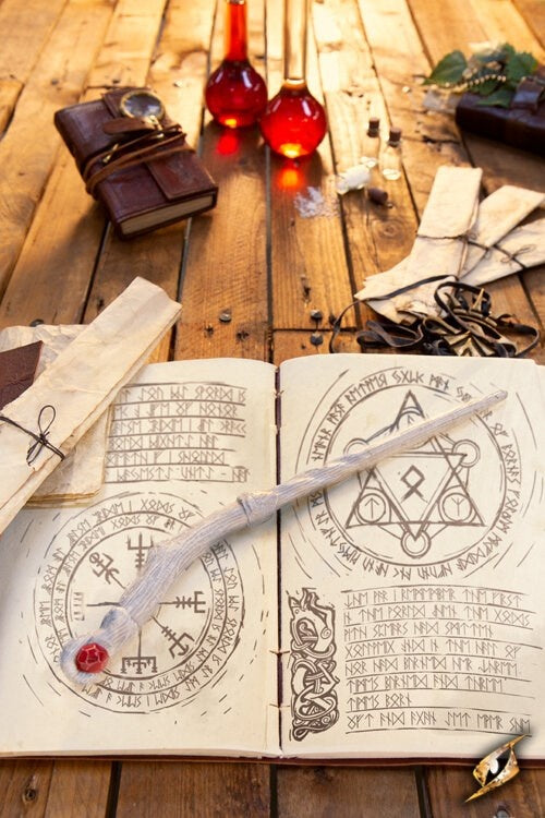 Wand Druid, white