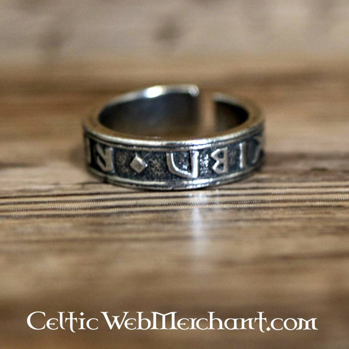 Rune ring, pewter