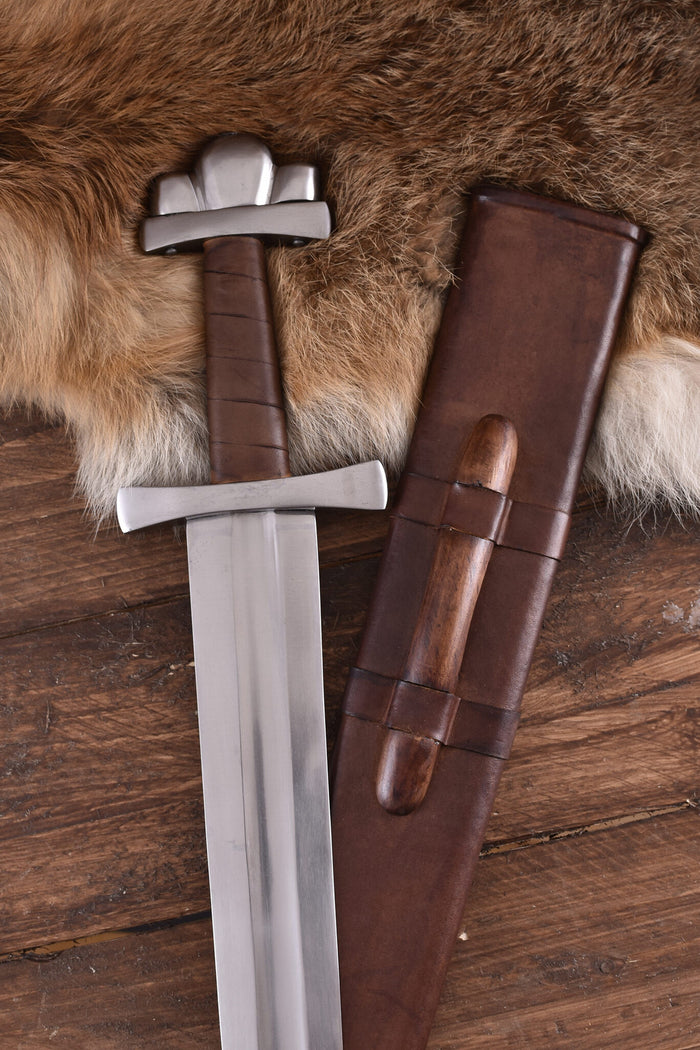 10th century Viking sword Petersen type S, blunt (battle-ready)