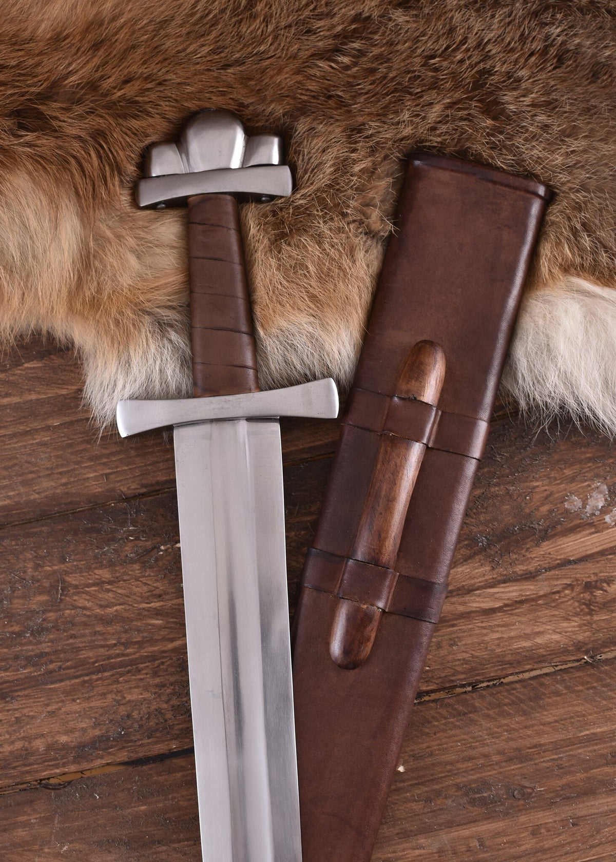10th century Viking sword Petersen type S, blunt (battle-ready)