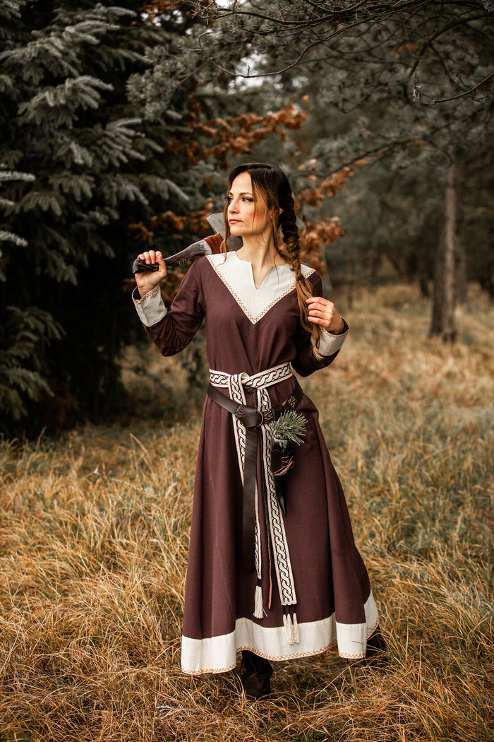 Viking dress Estrid, brown-natural