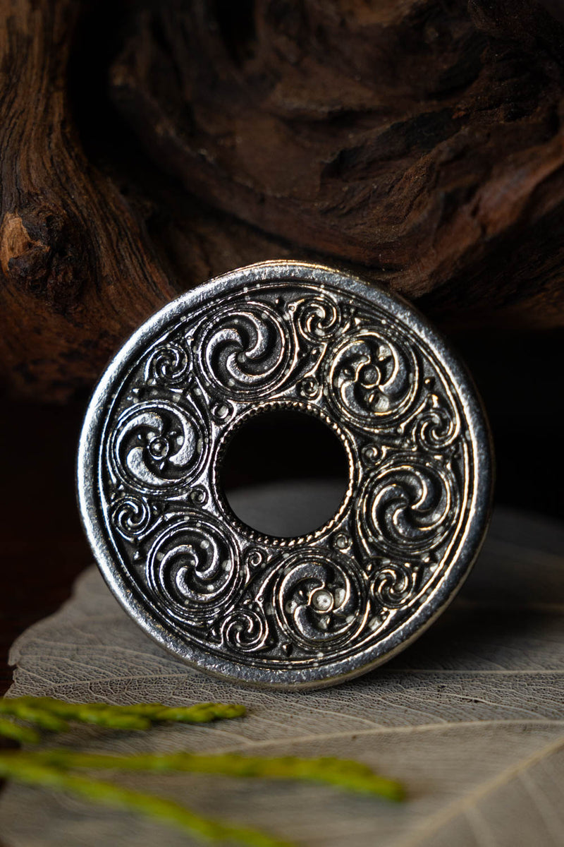 Disc pendant Book of Kells, pewter