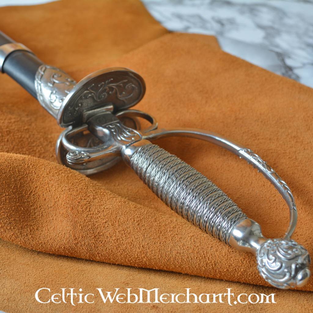 Small sword, sharp