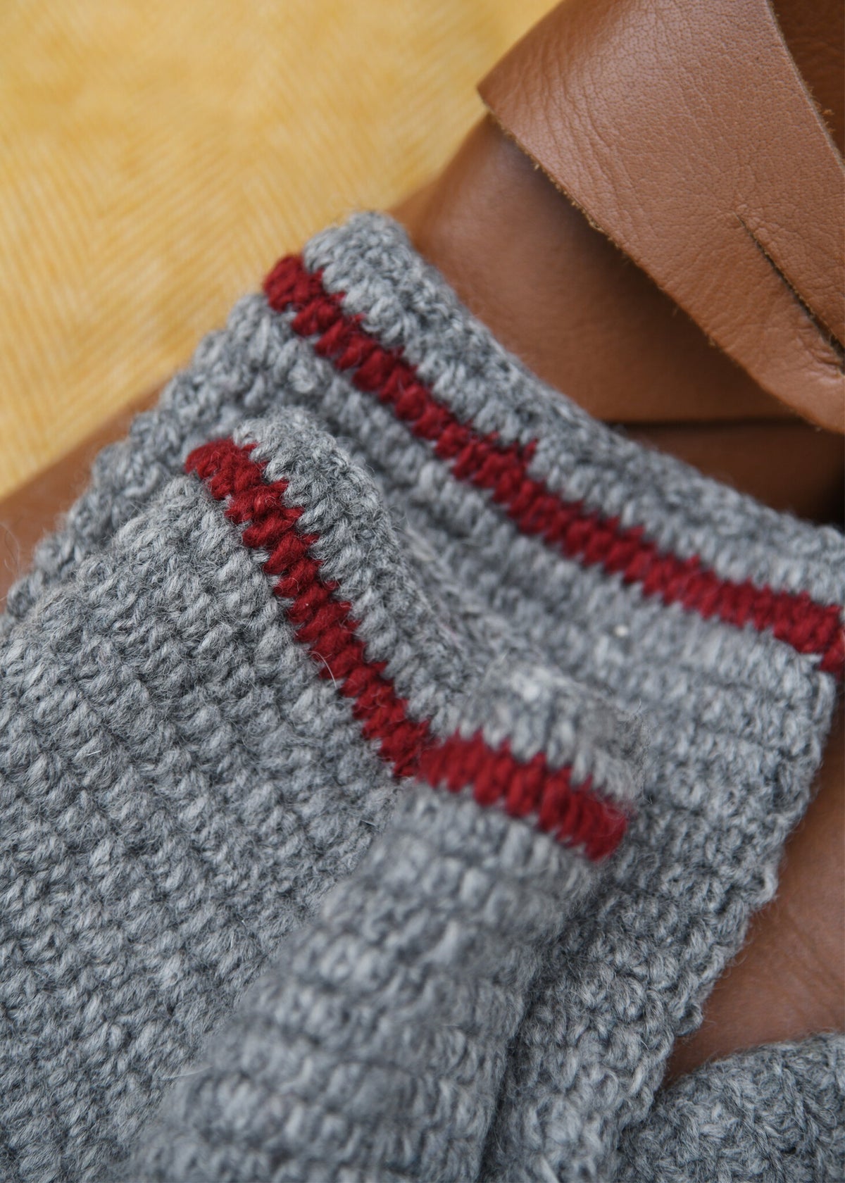 Crocheted socks, 100% wool, grey - wine red