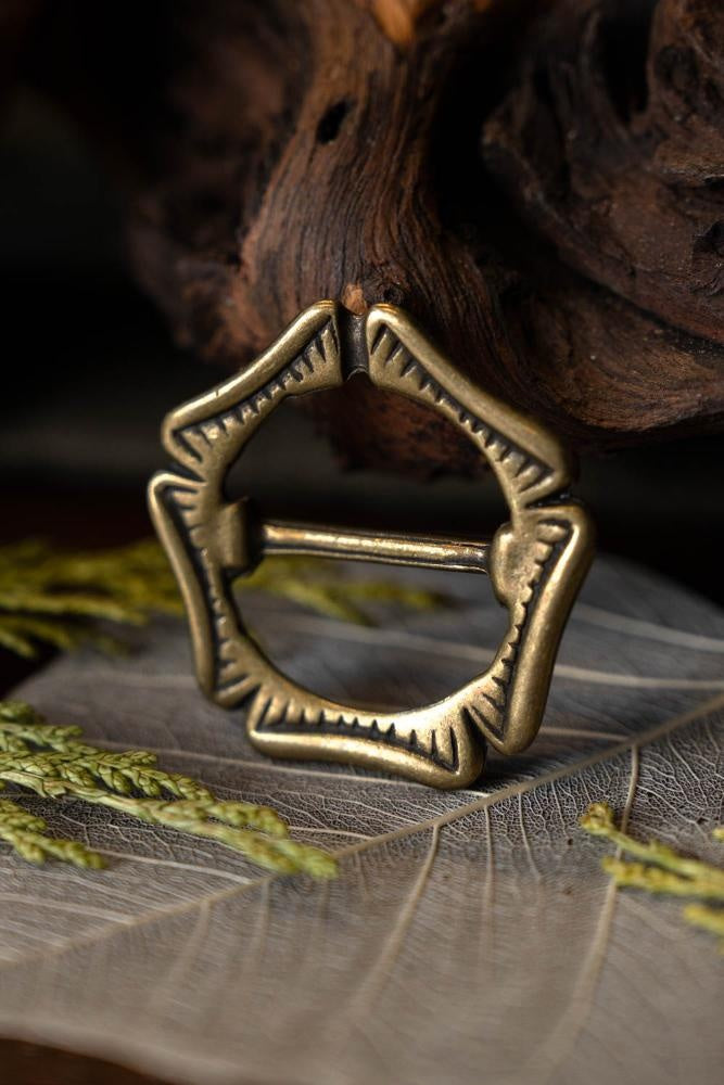 Hebilla de rosa bajomedieval