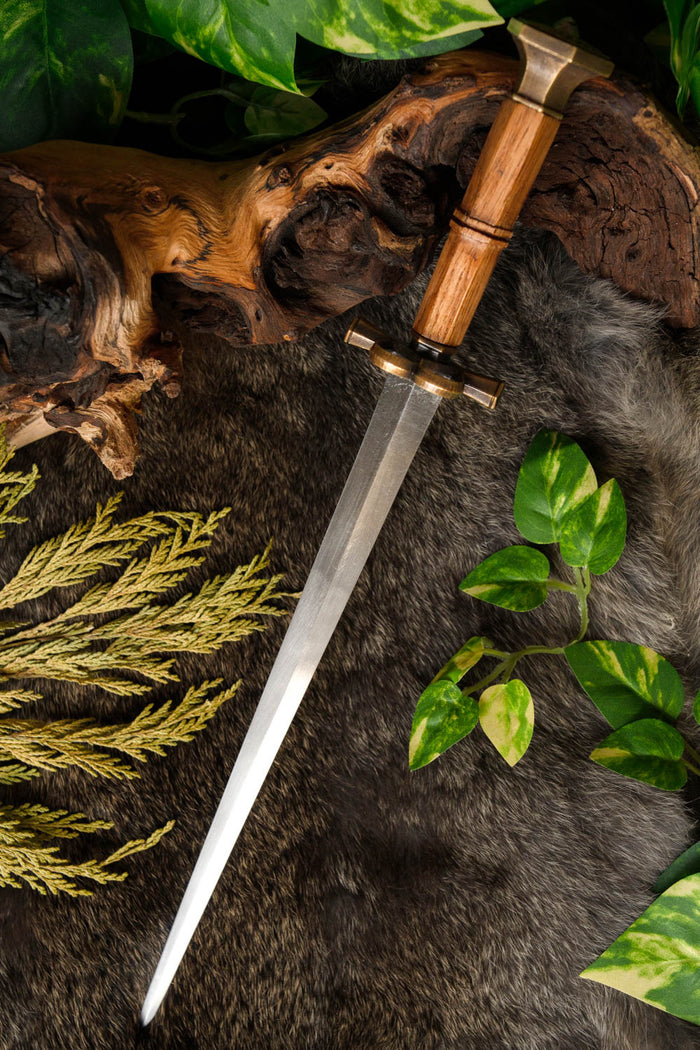German quillon dagger with sheath, 16th century, semi-sharp