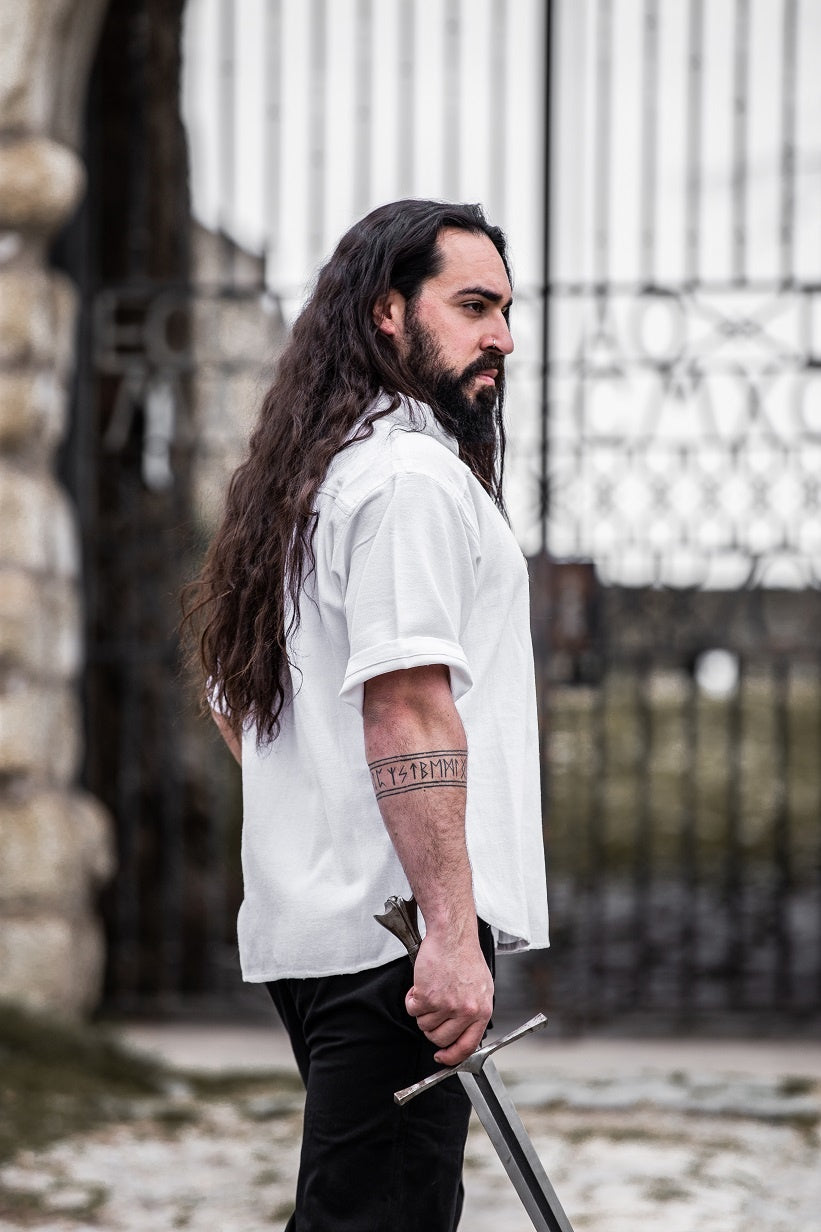 Medieval shirt with short sleeves, white