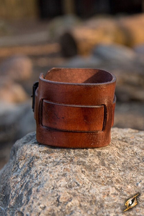 Cuff bracelet, leather