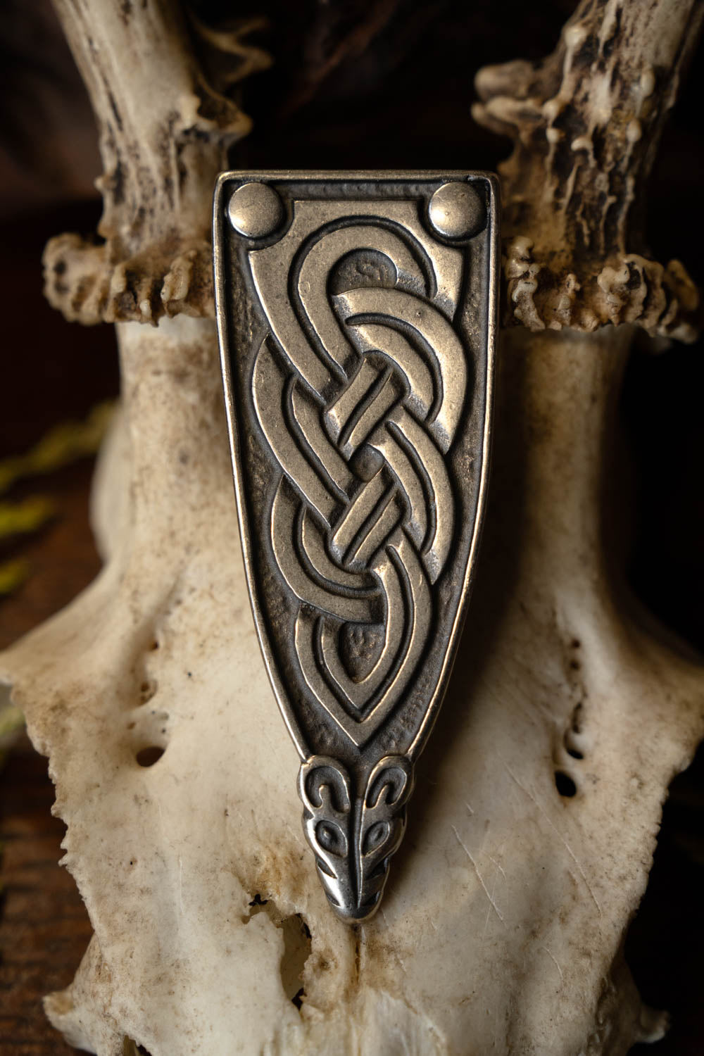 Viking belt end Borre animal, silvered