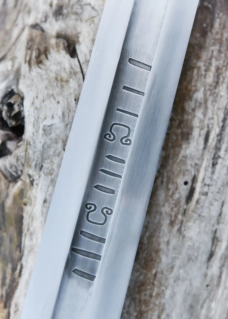 Rusvik Viking zwaard Petersen E1 Gnezdovo, semi-scherp