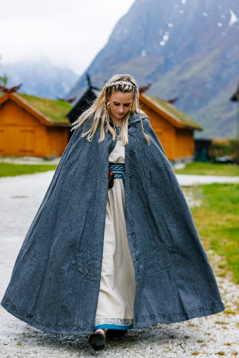 Haftowany płaszcz Damia z zapięciem, szary, mieszanka wełny 