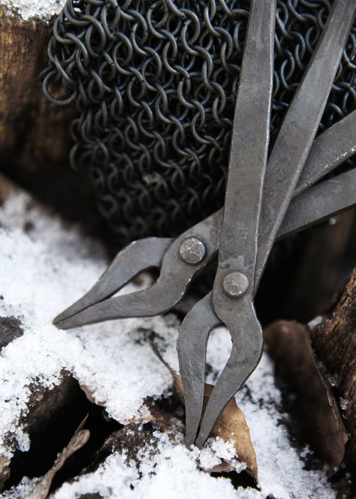 Set of 2 pliers for butted rings