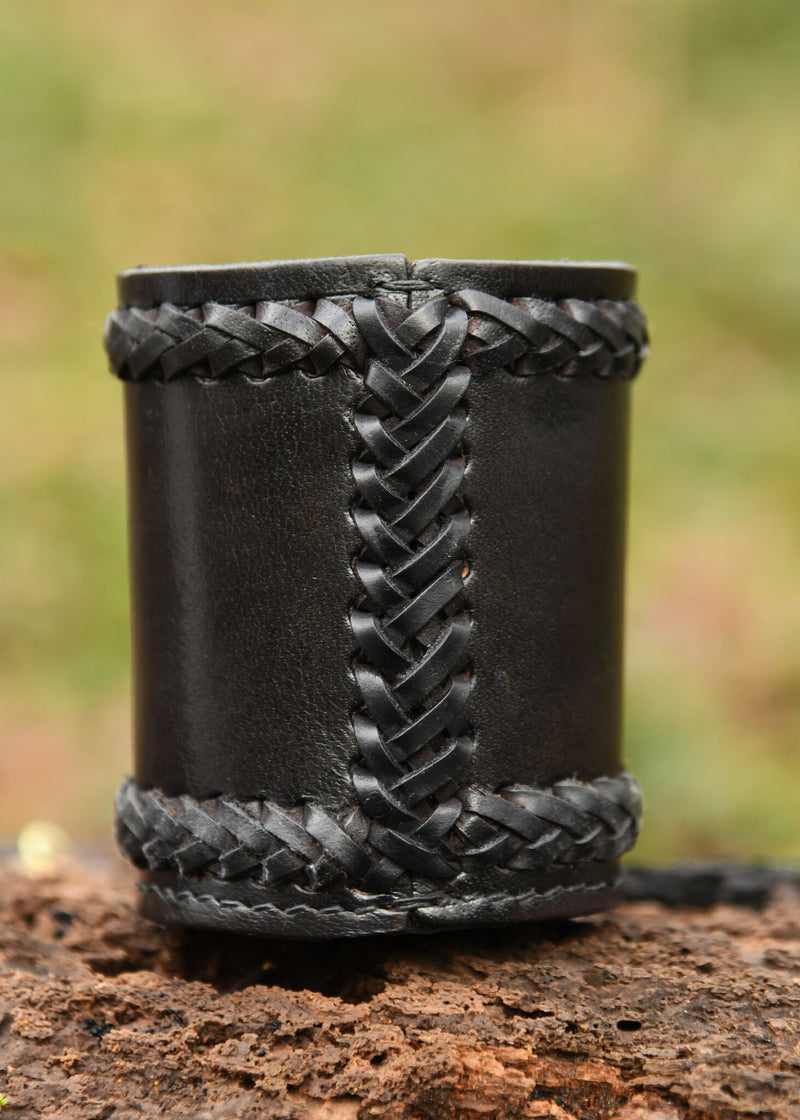 Mjölner tärningsbägare, svart