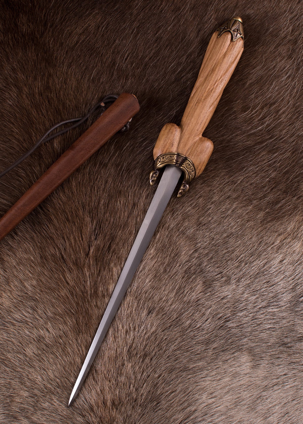 16th century bollock dagger, semi-sharp