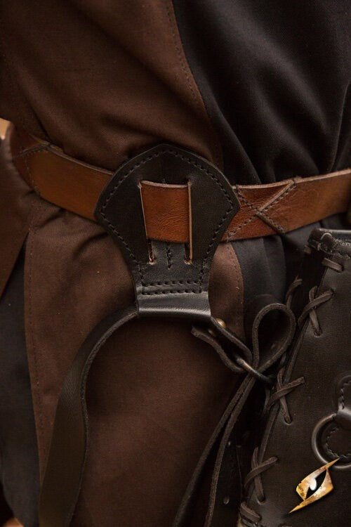 Pilkoger Atilla, svart