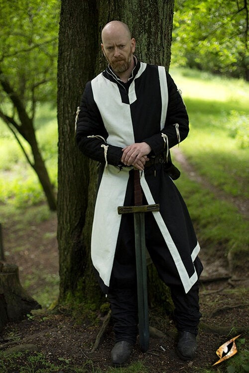 Tabard Geoffrey, black-white