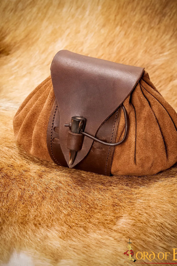 Medieval leather pouch Tristan