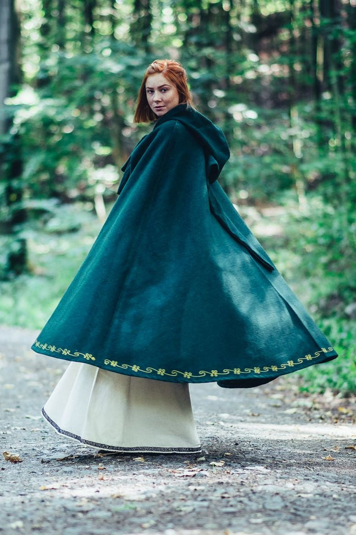 Cloak Ceridwen, green, wool blend