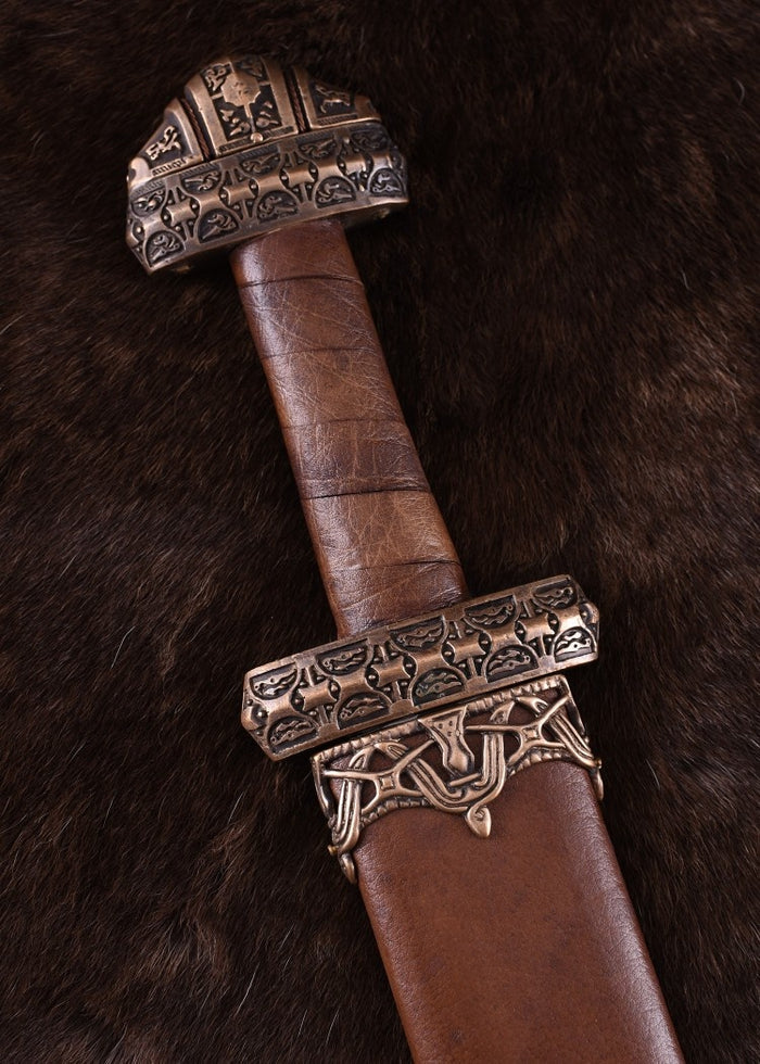 Viking sword island Eigg, leather grip, semi-sharp