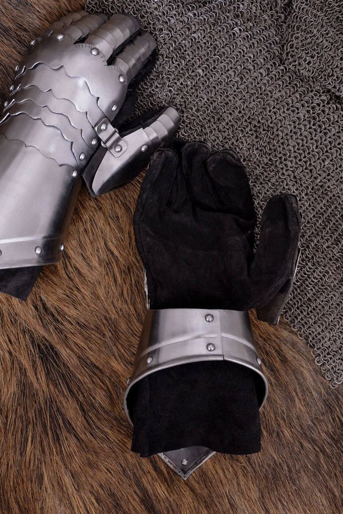 Gothic gauntlets, 1.2 mm