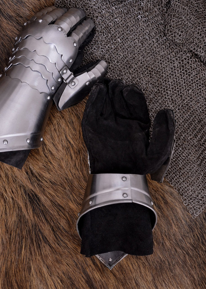 Gothic gauntlets, 1.2 mm