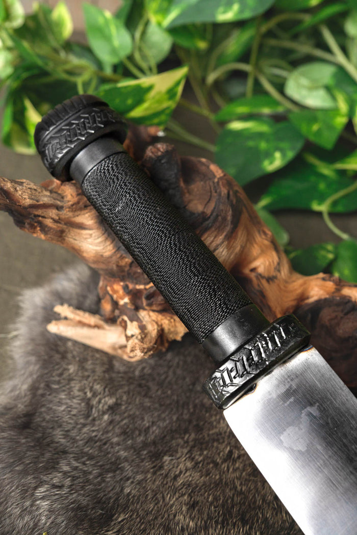 Dark Viking seax with wire wrapped grip, semi-sharp