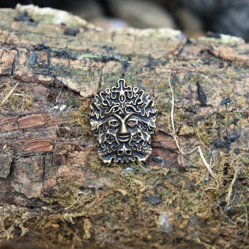 Green Man amulett, mässing