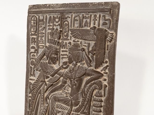 Relief Cleopatra & Marcus Antonius