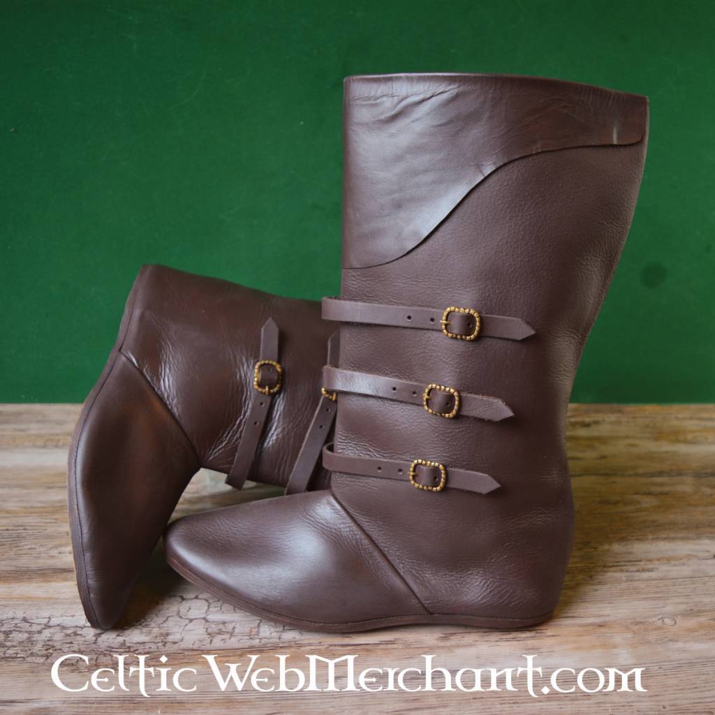 Boots with straps, brown