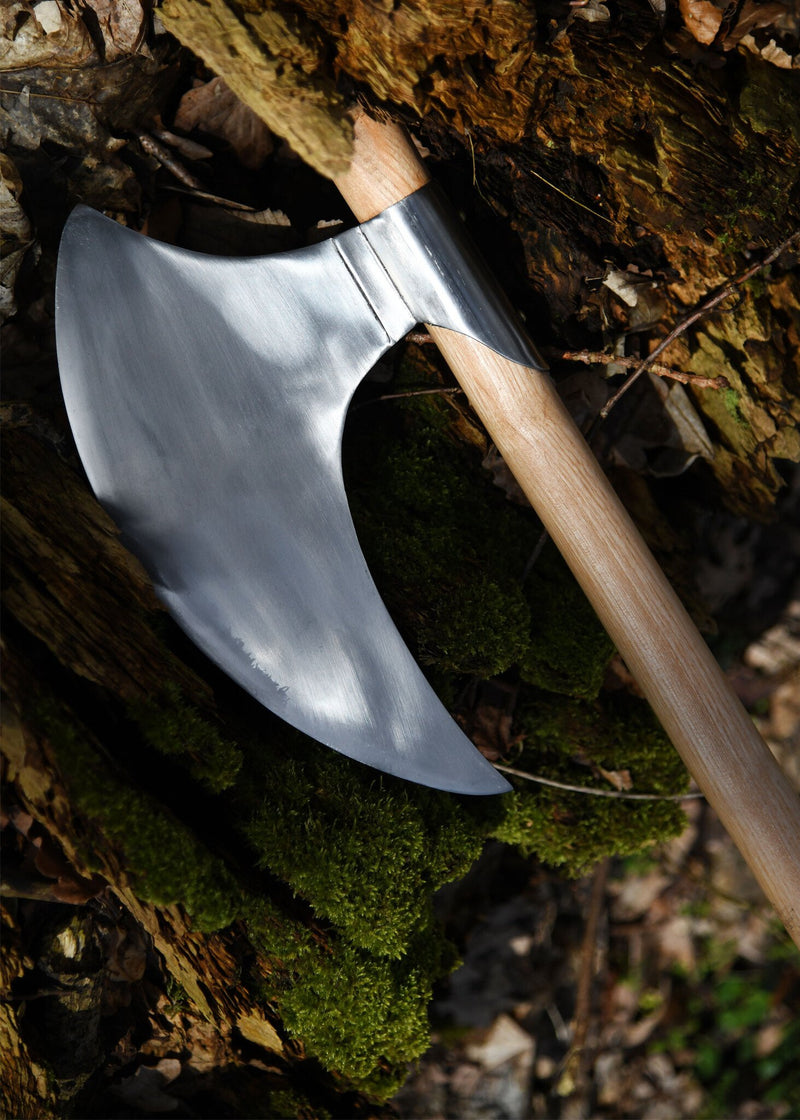 Gotycki topór brodaty z długą brodą, półostry