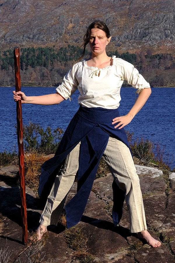 Middelalderlig bluse Kara, natur