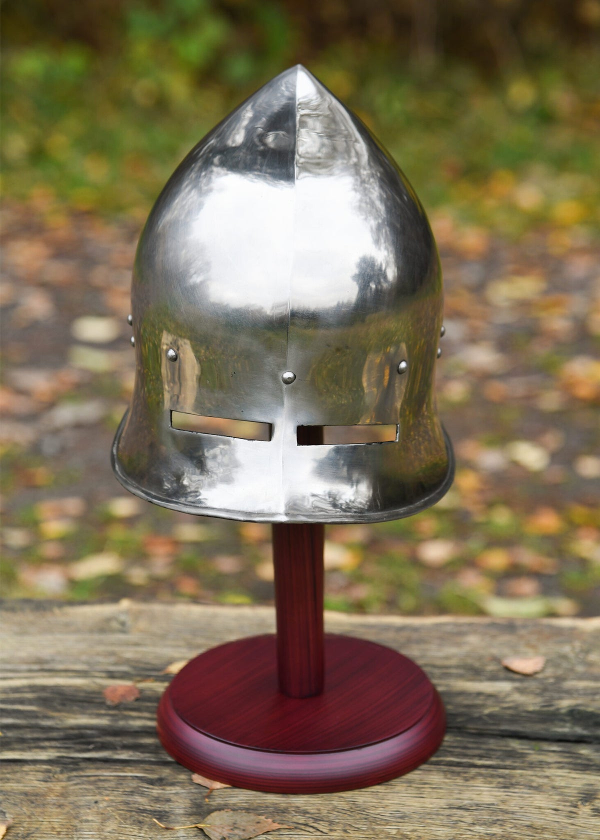 Helmet stand