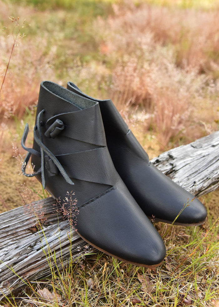 Viking shoes Jorvik with nails, black
