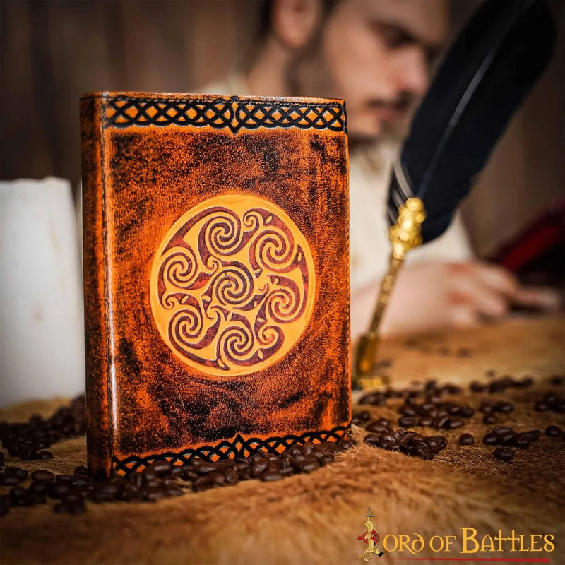 Libro in pelle celtico